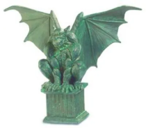 Hervorragende Gargoyle-Figur mit gespreizten Flügeln, altbronzefarben.