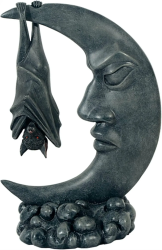 Resin statuette giving off a dark and bewitching atmosphere