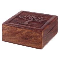 Bonita caja de madera grabada con el símbolo pagano del Árbol de la Vida