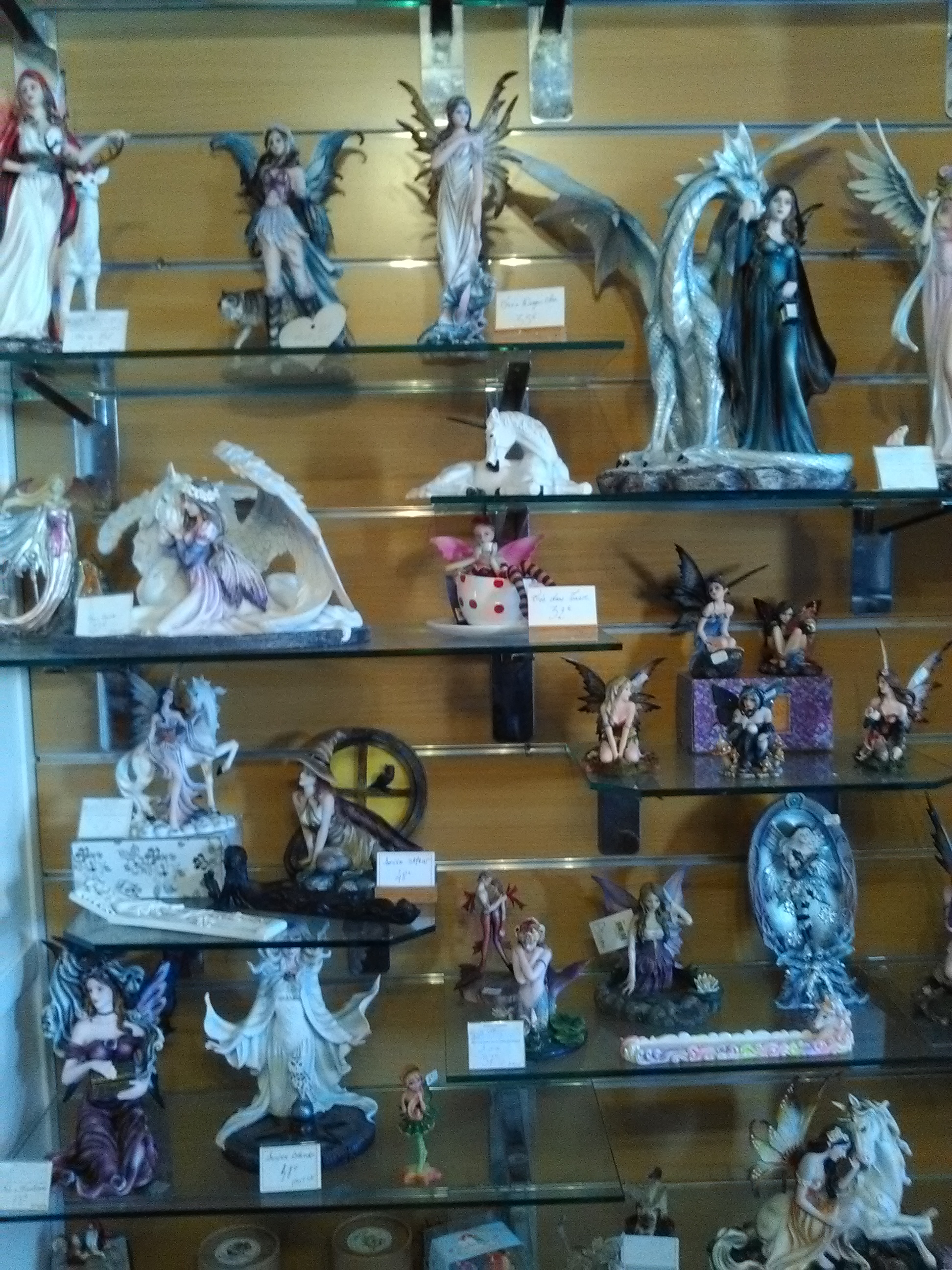 Il negozio Dream Catchers: figurine e gioielli